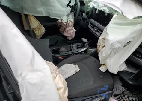 2025 Kia K4 Lx z USA, uszkodzony, nr VIN 3KPFT4DE7SE081958